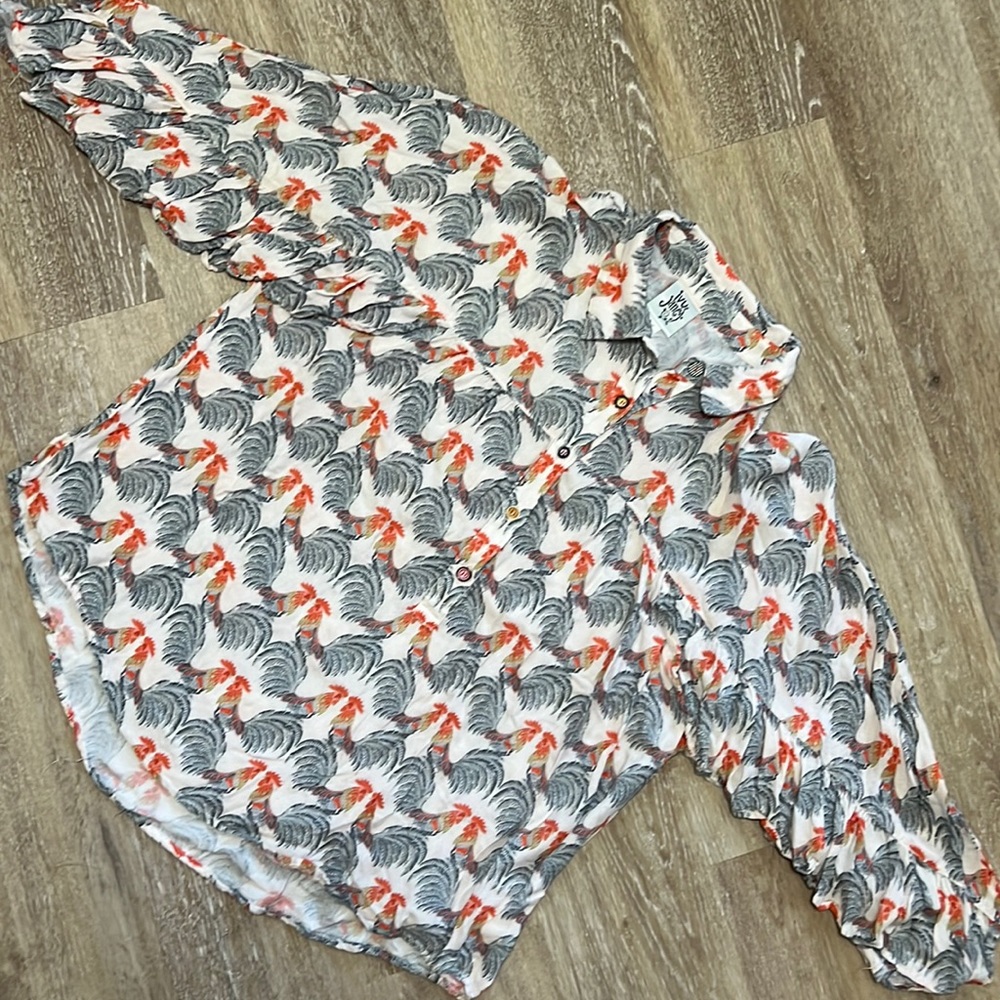 Ivy Jane rooster blouse size S/M